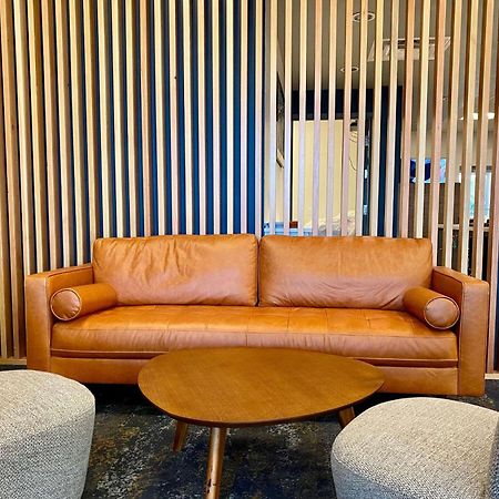 Howard Johnson By Wyndham Winnipeg West Ngoại thất bức ảnh
