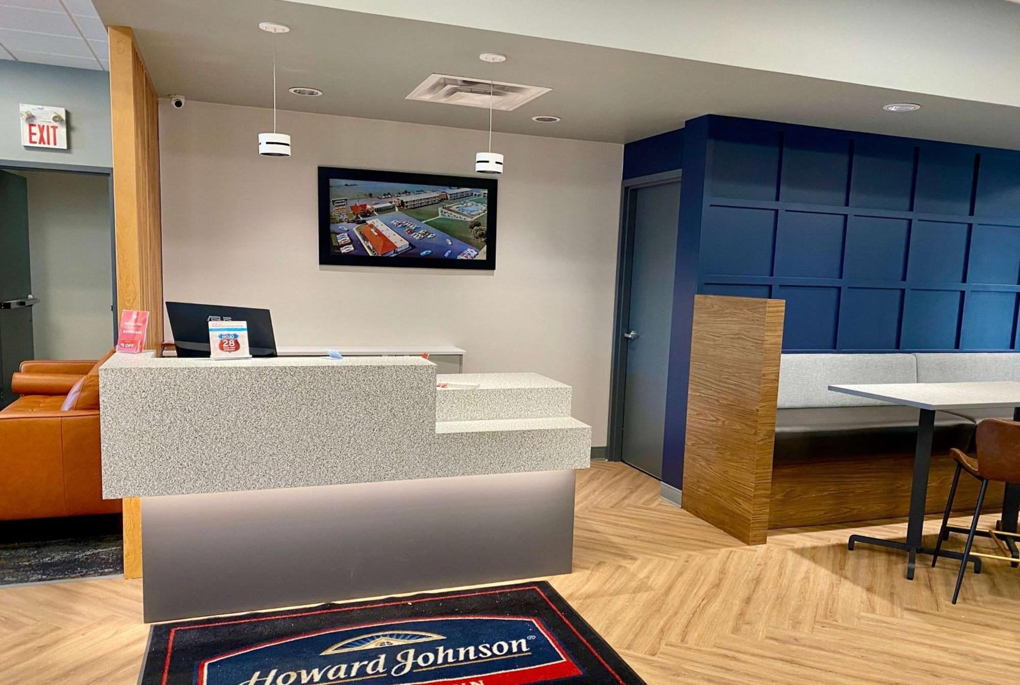 Howard Johnson By Wyndham Winnipeg West Ngoại thất bức ảnh