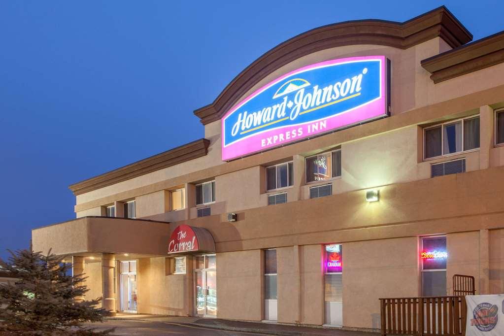 Howard Johnson By Wyndham Winnipeg West Ngoại thất bức ảnh
