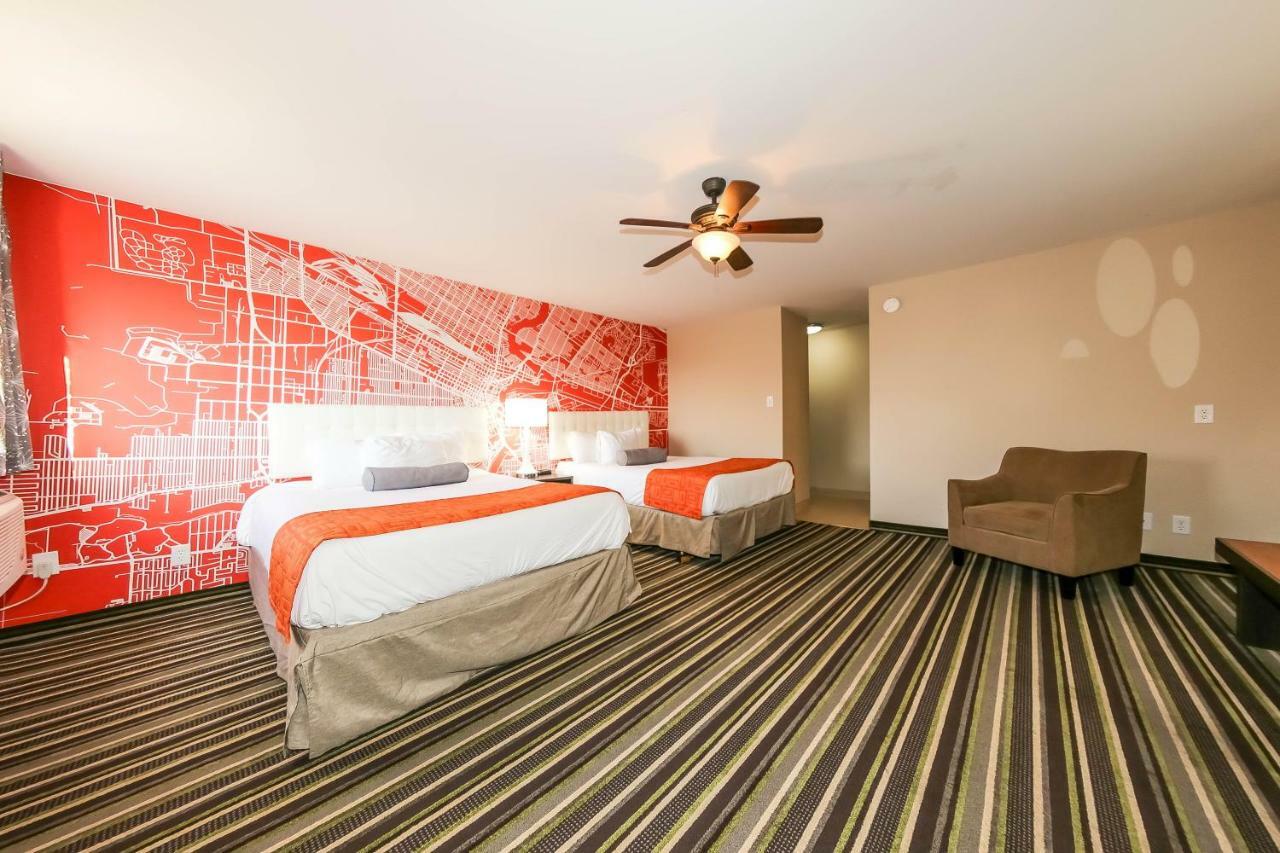 Howard Johnson By Wyndham Winnipeg West Ngoại thất bức ảnh