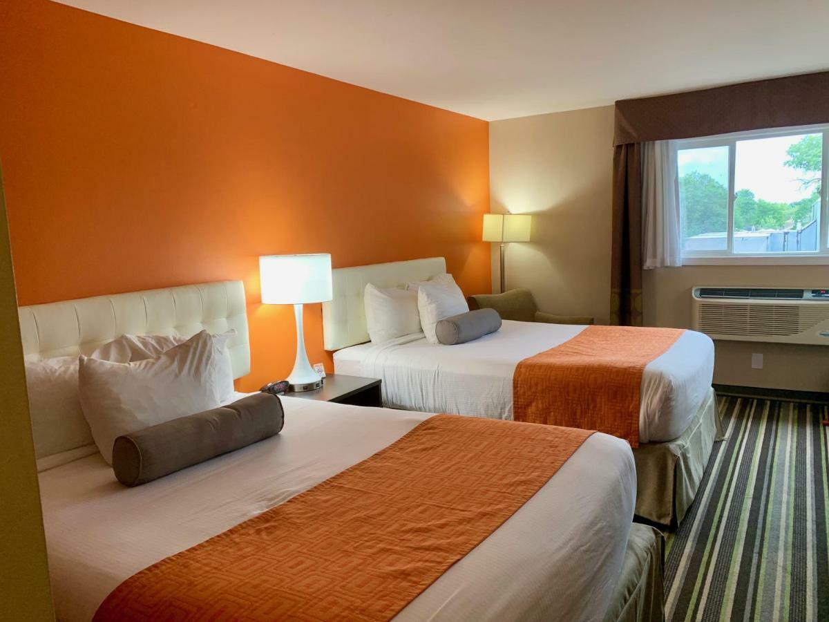 Howard Johnson By Wyndham Winnipeg West Ngoại thất bức ảnh