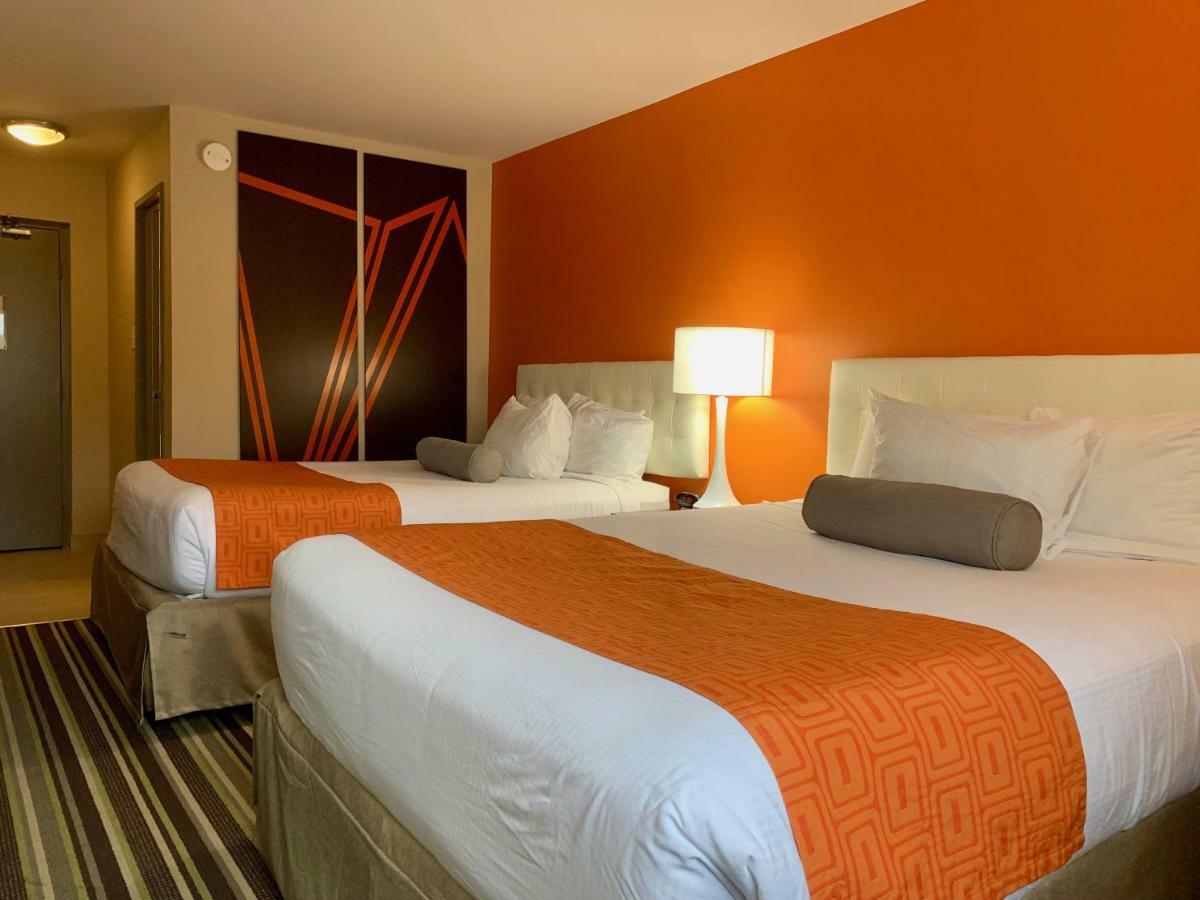 Howard Johnson By Wyndham Winnipeg West Ngoại thất bức ảnh